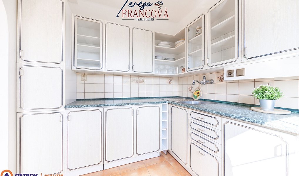 Prodej domu 222 m² s pozemkem 1 711 m², Šternberk – náhled fotky 7