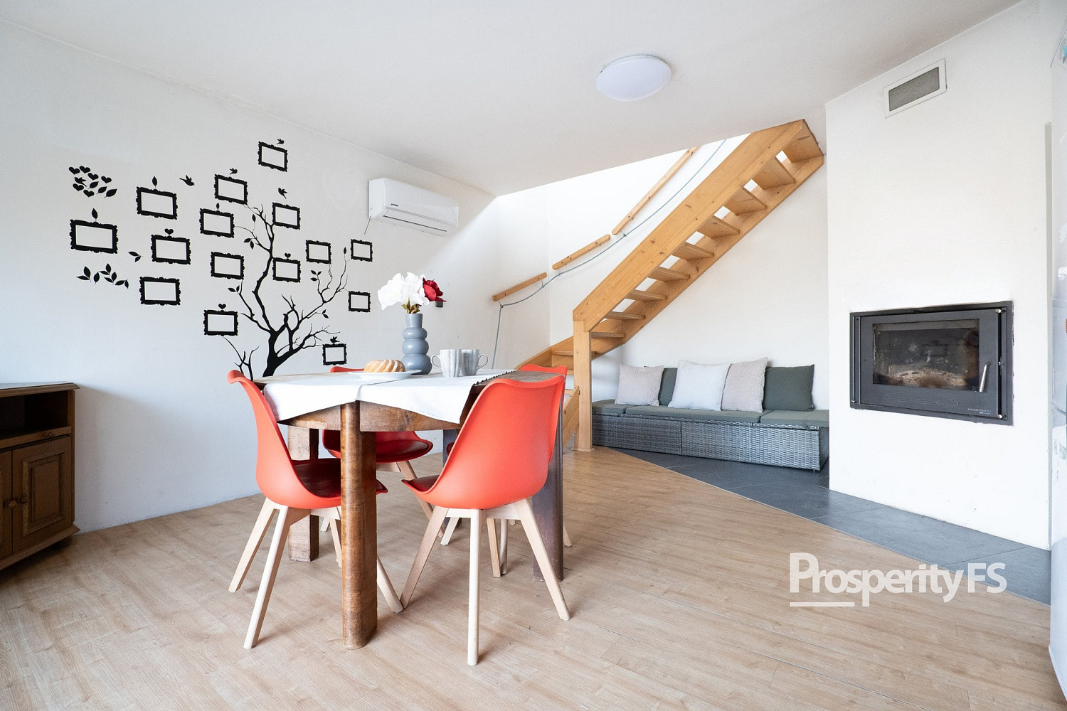 Prodej domu 141 m² s pozemkem 417 m² — photo 4
