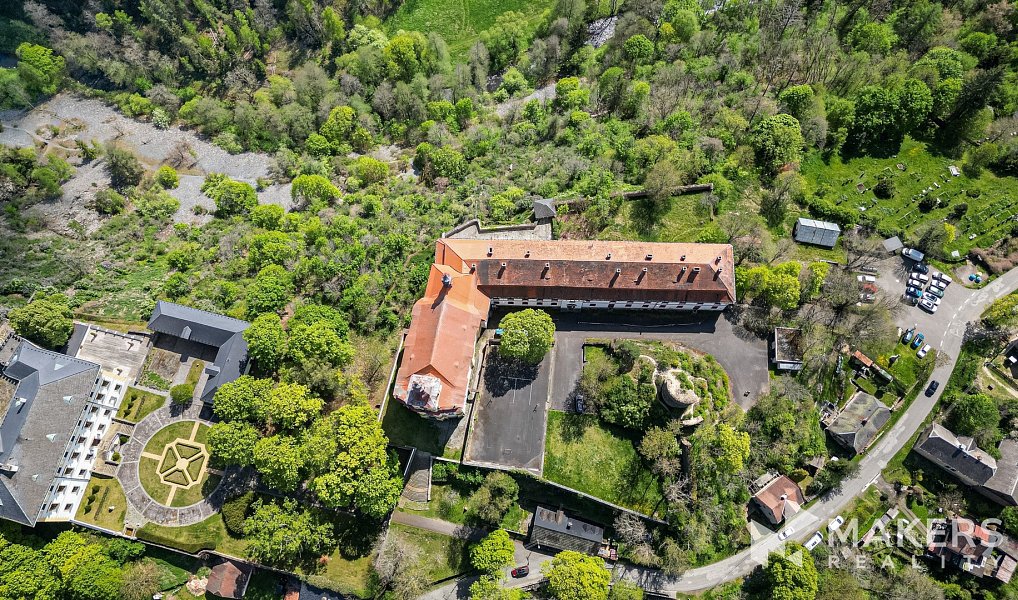 Prodej ubytovacího objektu 2 100 m², Manětín – náhled fotky 17