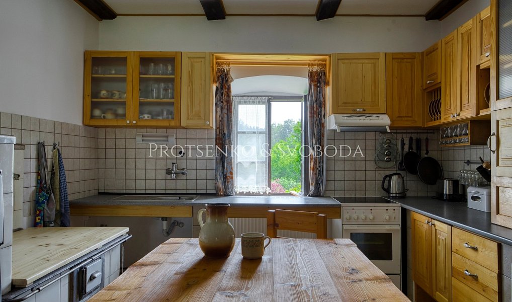 Prodej domu 275 m² s pozemkem 1 947 m², Horní Radouň – náhled fotky 8