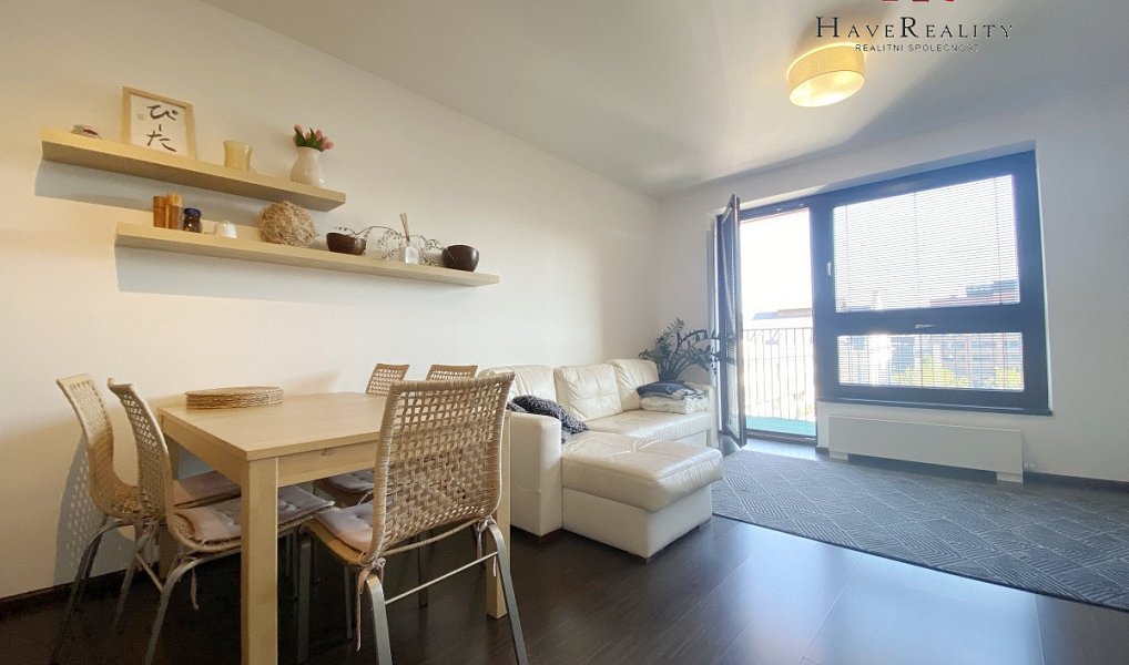 Pronájem bytu 2+kk 65 m², Praha – náhled fotky 3