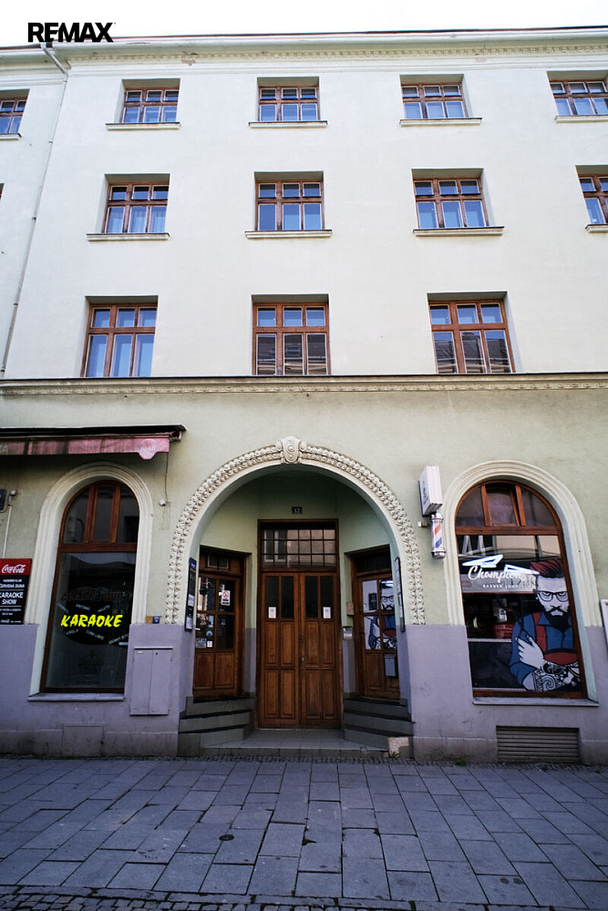 Pronájem kanceláře 90 m² – fotografie 2