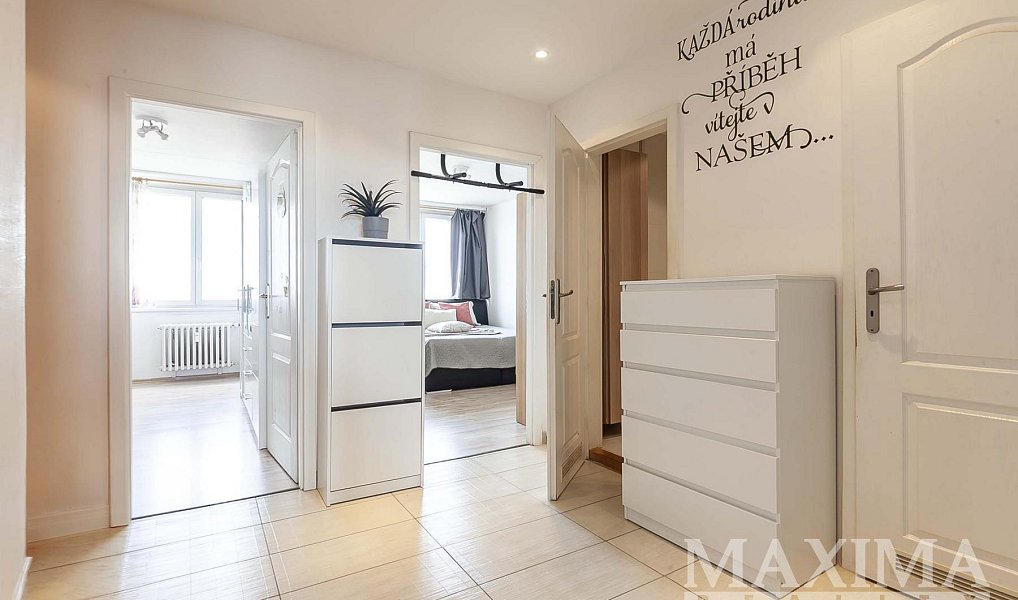 Prodej bytu 3+1 77 m², Praha – náhled fotky 12