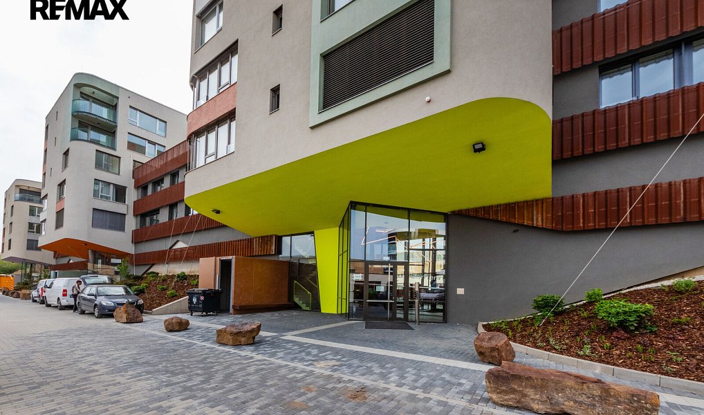 Prodej bytu 1+kk 39 m², Praha – náhled fotky 18