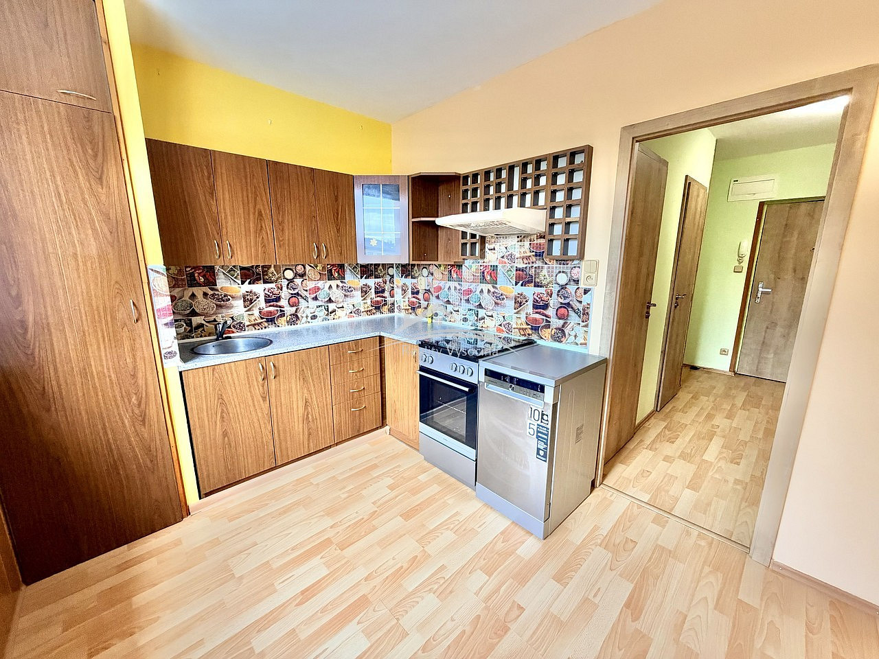 Pronájem bytu 1+1 40 m² – fotografie 2