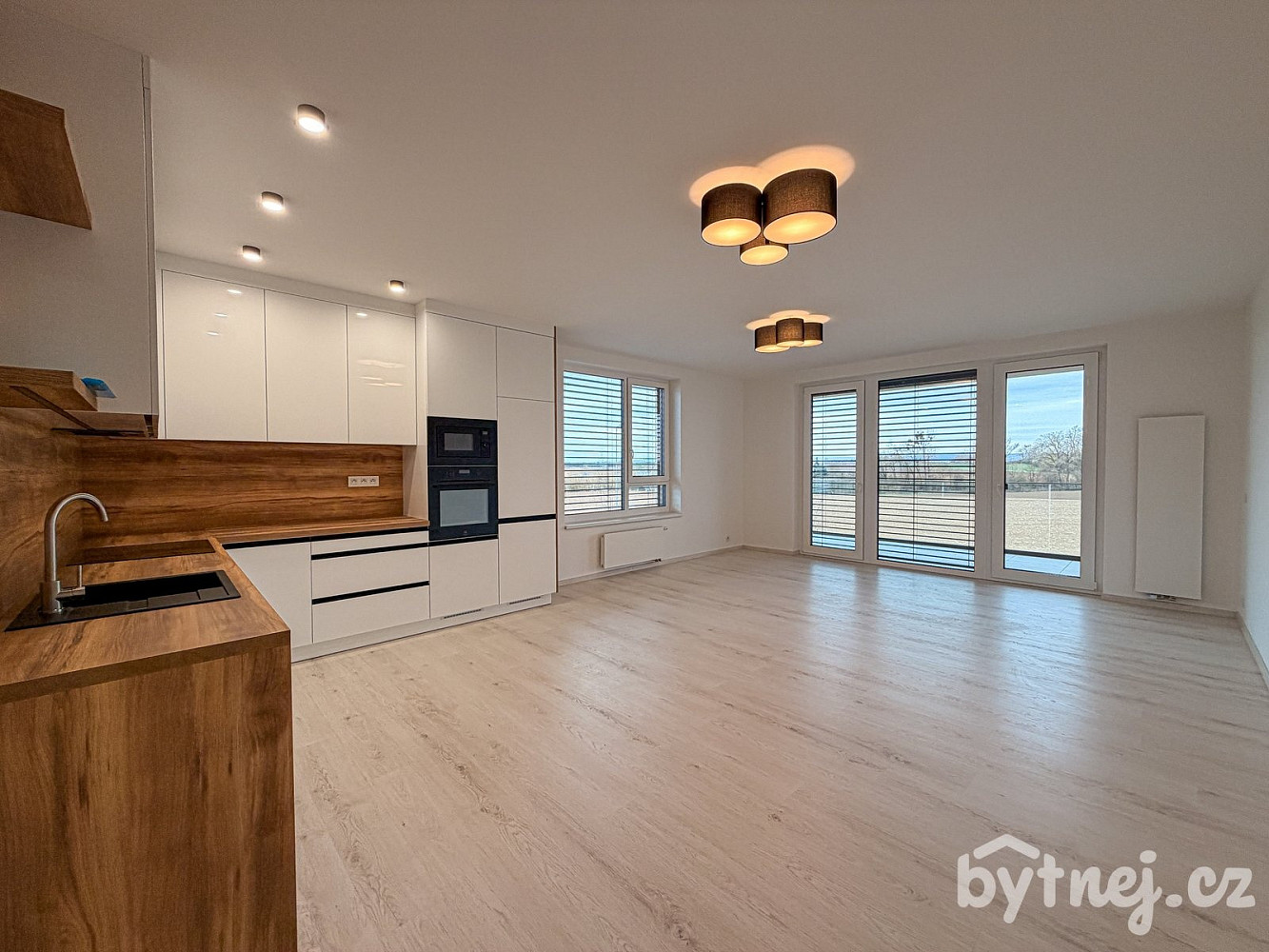 Pronájem bytu 3+kk 105 m²