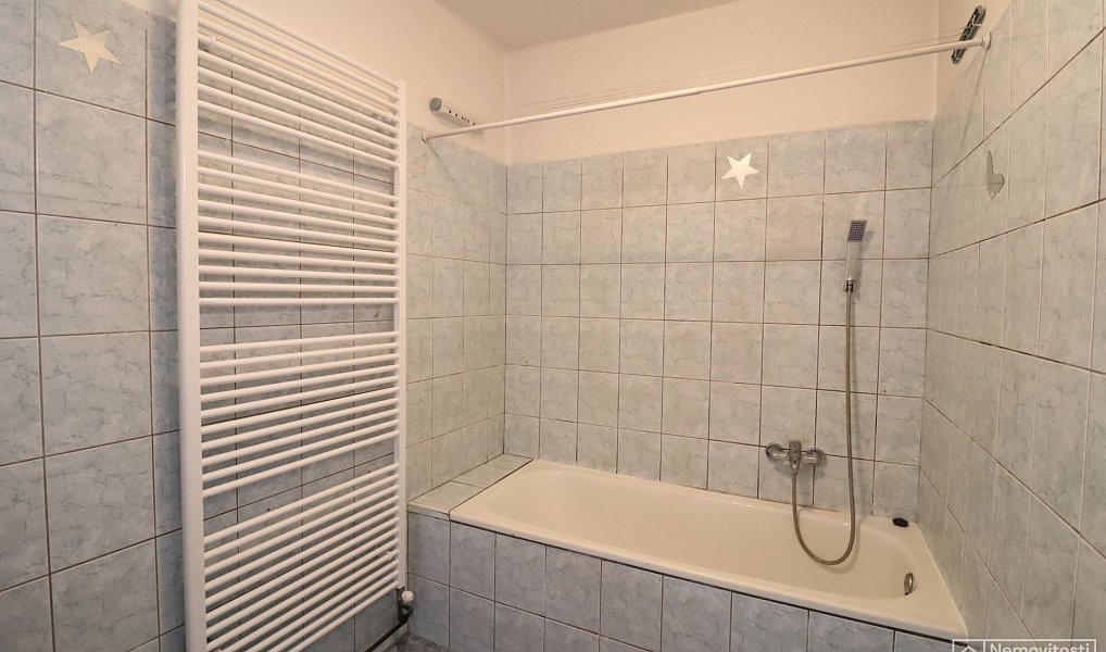 Prodej domu 69 m² s pozemkem 3 400 m², Štěkeň – náhled fotky 9