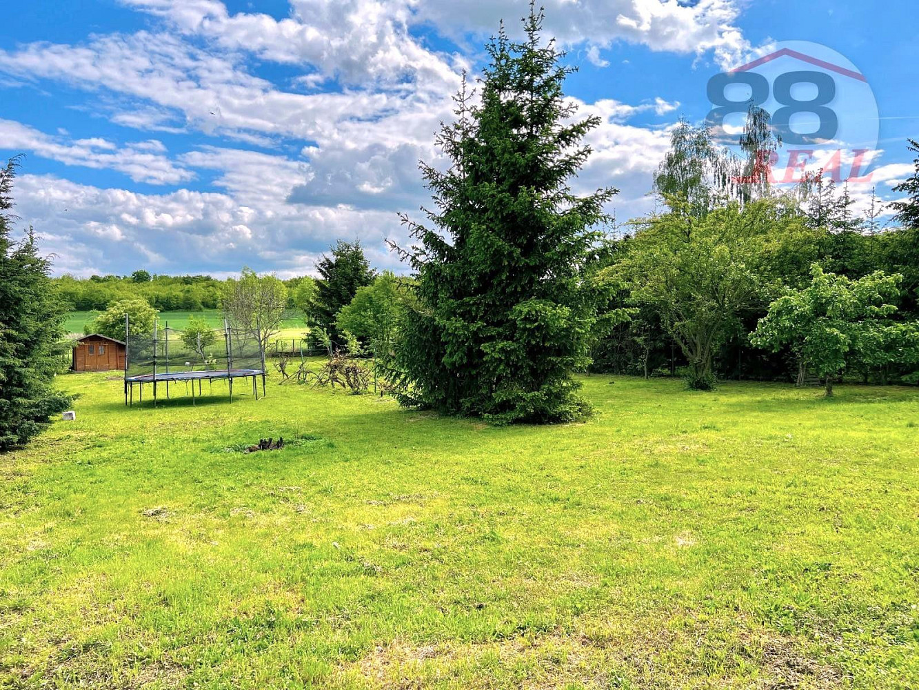 Prodej stavebního pozemku 1 301 m² – fotografie 3