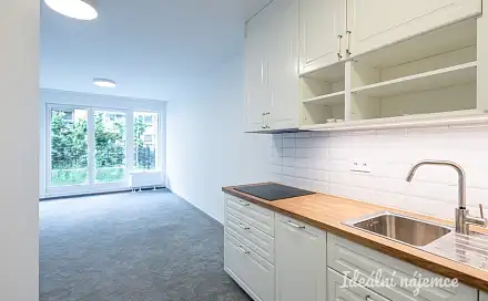 Pronájem bytu 2+kk 52 m², Praha 3 - Vysočany