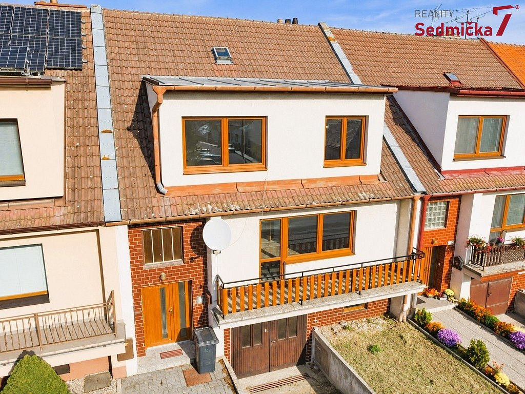 Prodej domu 300 m² s pozemkem 302 m²