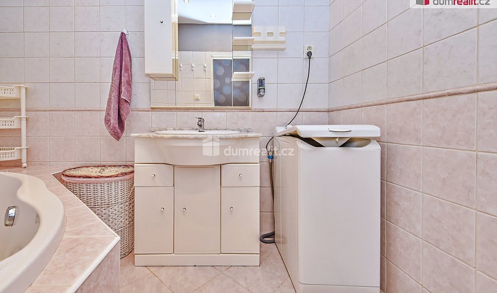 Prodej bytu 3+1 80 m², Praha – náhled fotky 20