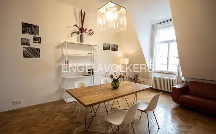 Pronájem bytu 2+1 89 m², Štěpánská, Praha 1 - Nové Město
