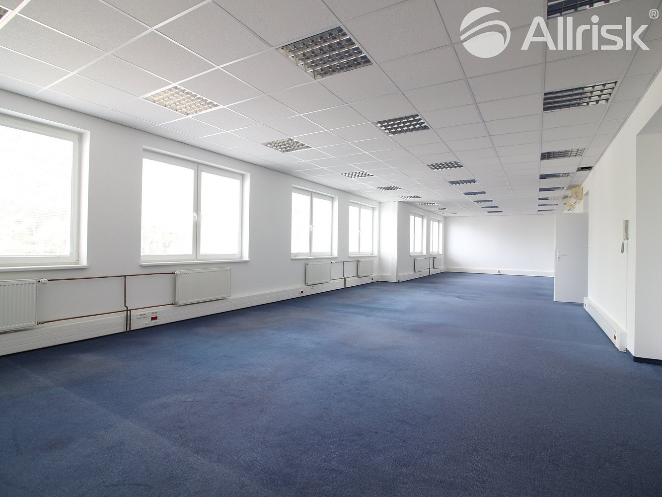 Pronájem kanceláře 436 m² — photo 4