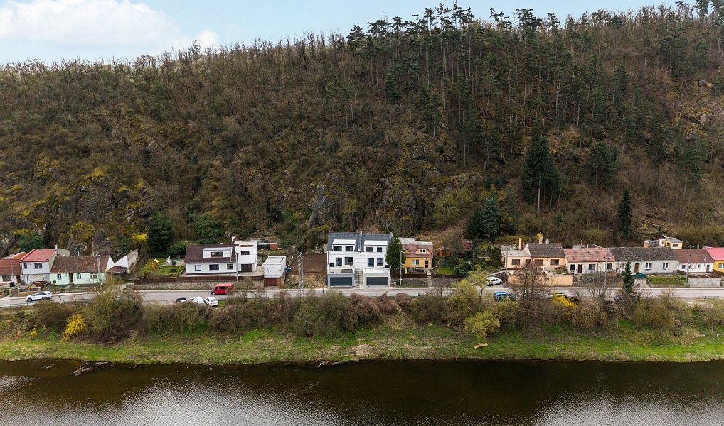 Prodej domu 179 m² s pozemkem 109 m², Dolní Kounice – náhled fotky 19