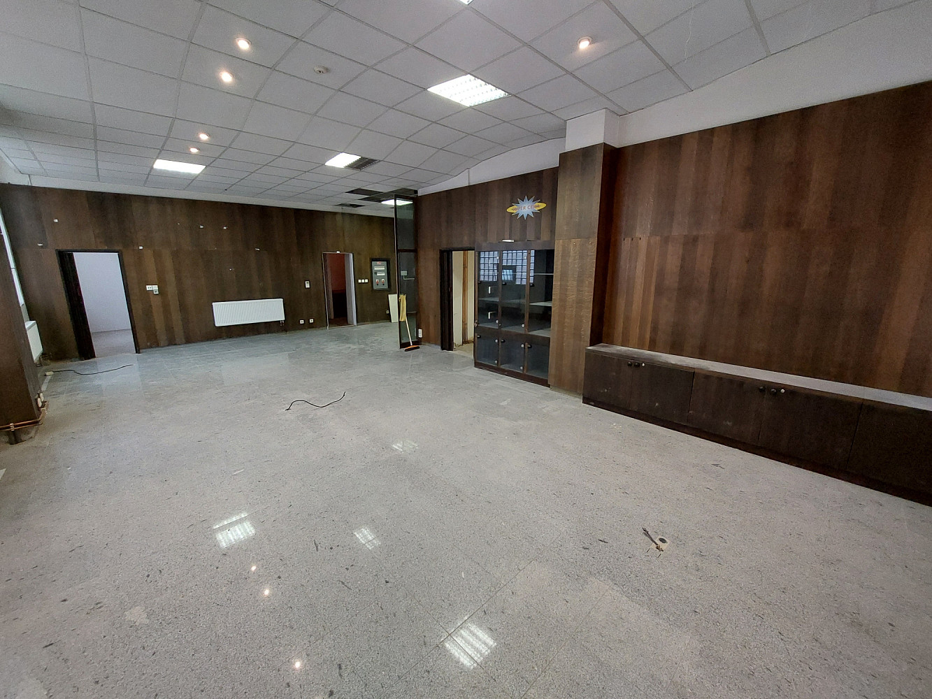 Pronájem obchodních prostor 140 m²