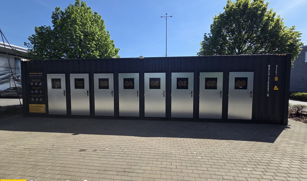 Samoobslužné skladovací boxy, Obchodní centrum Berounka, Plzeň, Plzeň – náhled fotky 6