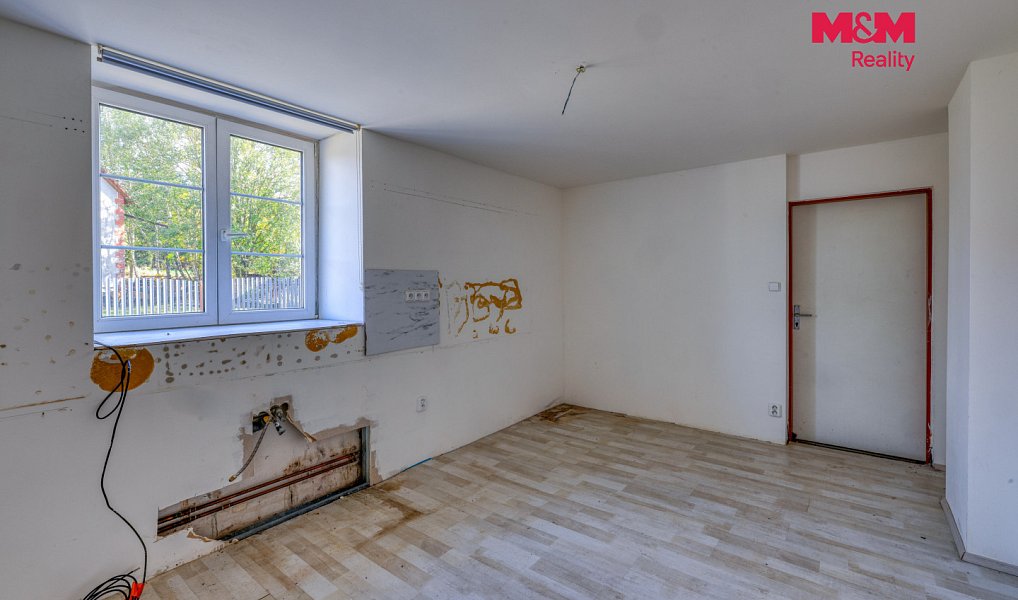 Prodej obchodních prostor 560 m², Bělčice – náhled fotky 10