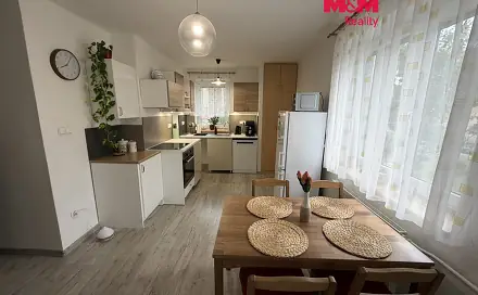 Pronájem bytu 3+1 80 m², Dvořákova, Opava - Malé Hoštice