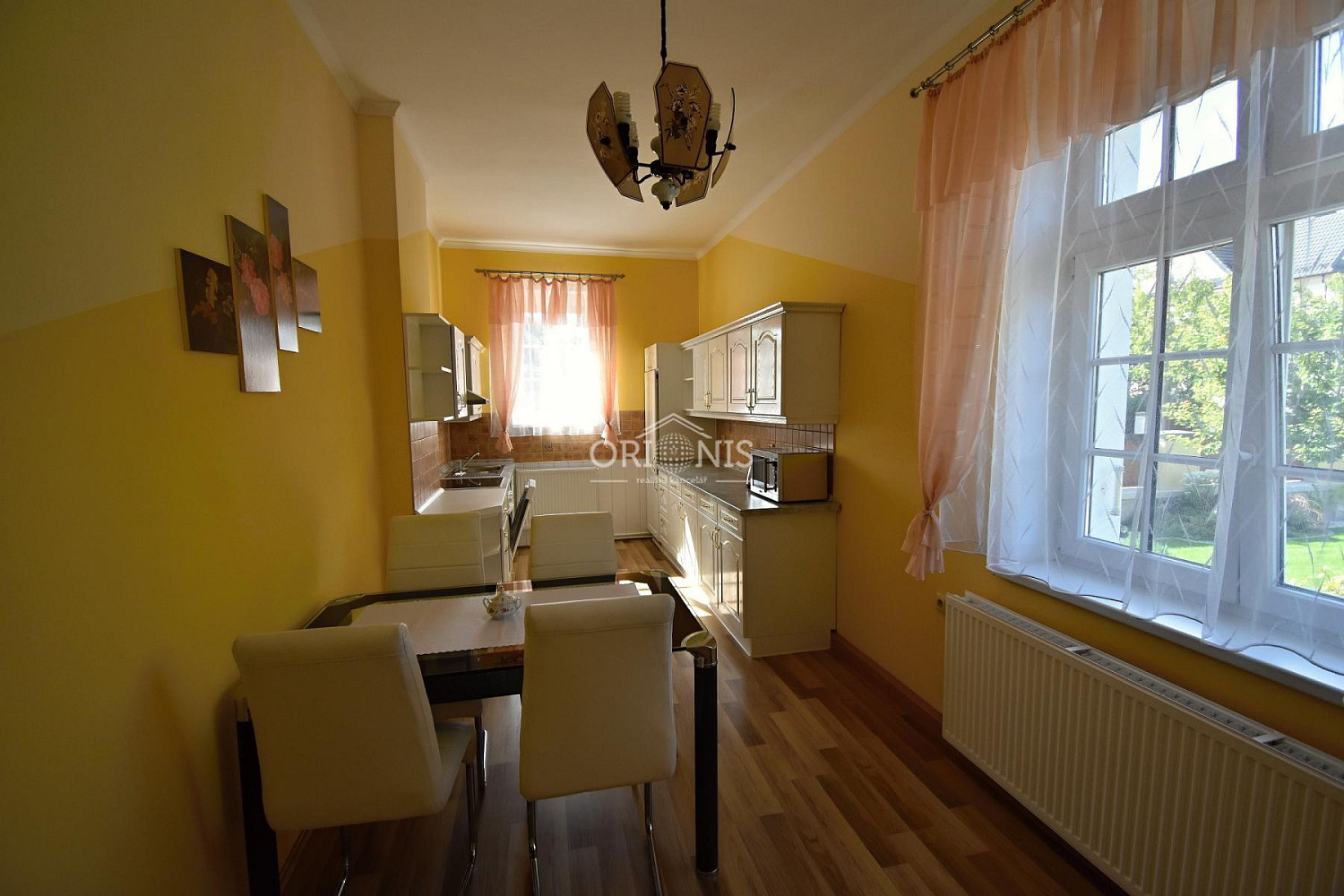 Pronájem bytu 4+1 132 m² — photo 3