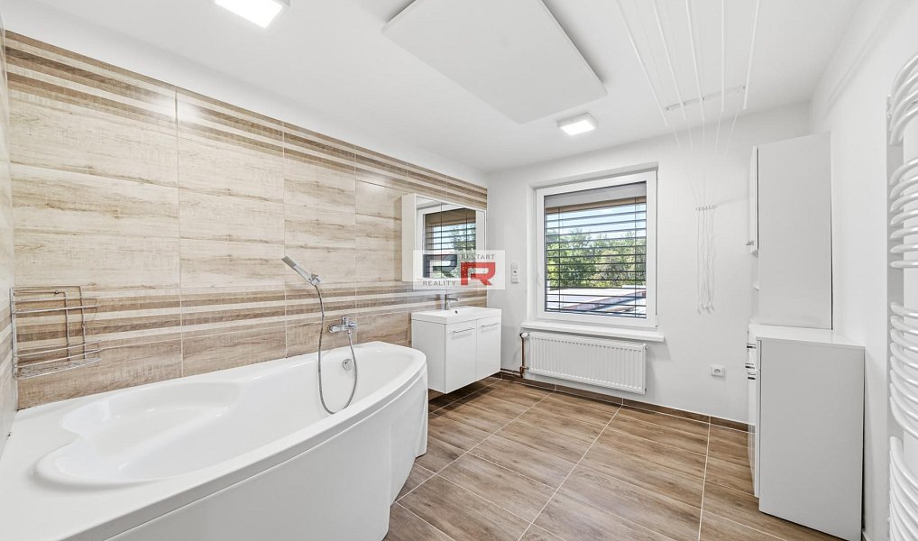 Prodej domu 289 m² s pozemkem 427 m², Olomouc – náhled fotky 21