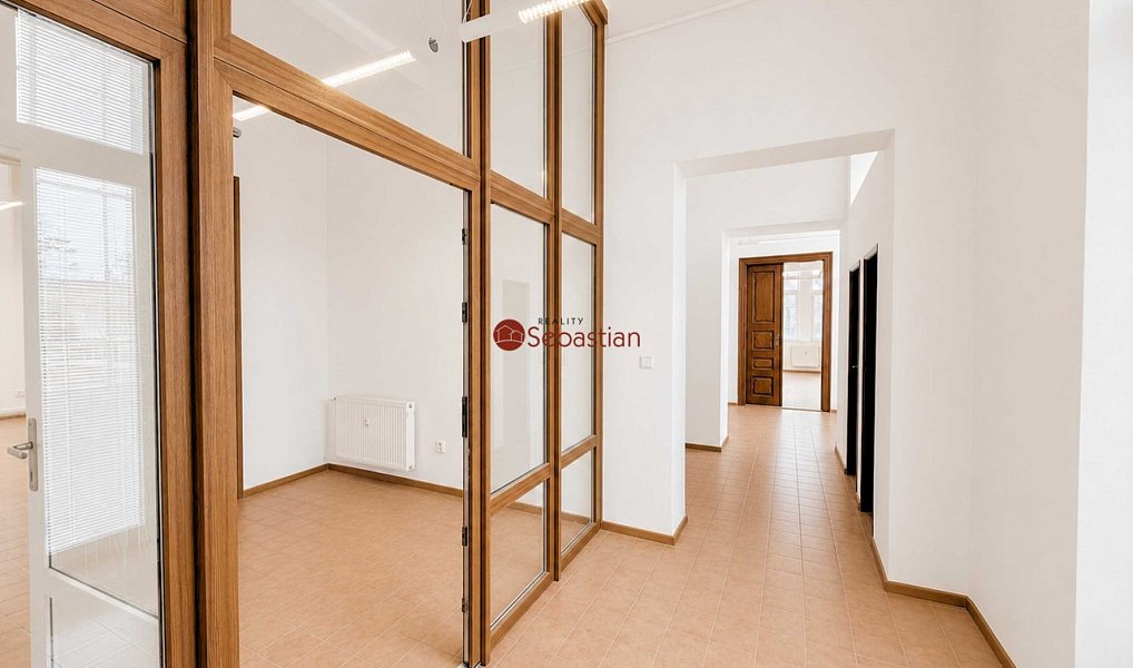 Pronájem kanceláře 182 m², Pardubice – náhled fotky 5