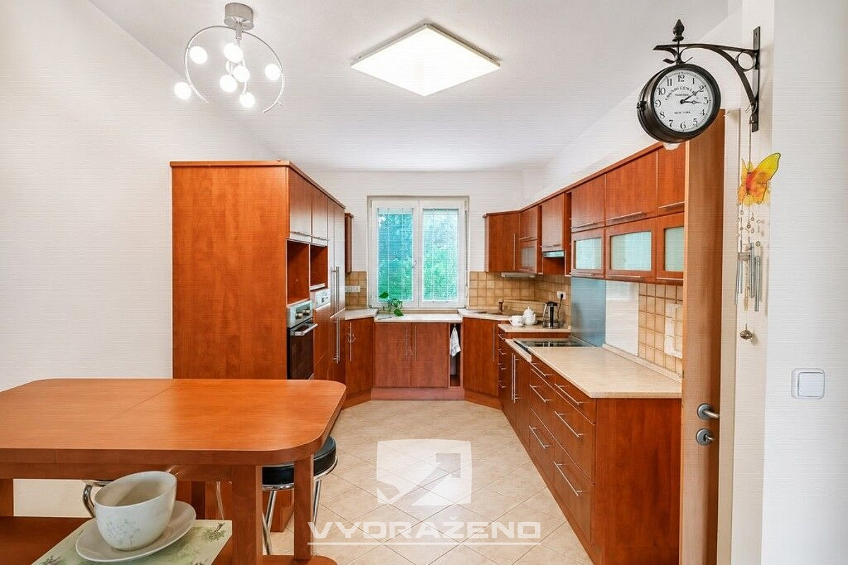 Prodej domu 160 m² s pozemkem 261 m² — photo 3