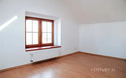 Pronájem bytu 3+1 83 m², Ledčice, okres Mělník