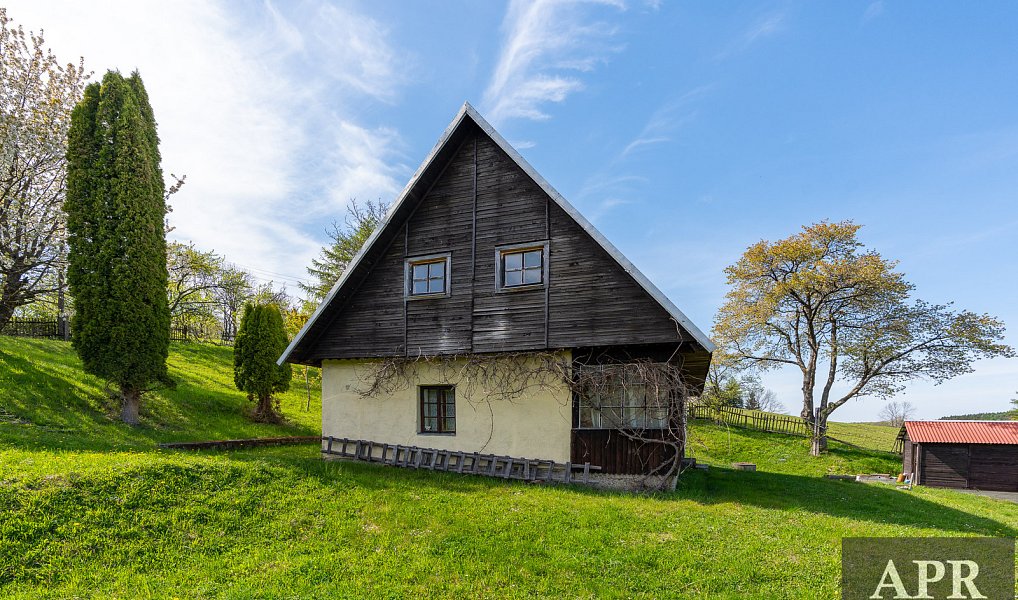 Prodej chaty/chalupy 132 m² s pozemkem 5 985 m², Lopeník – náhled fotky 2