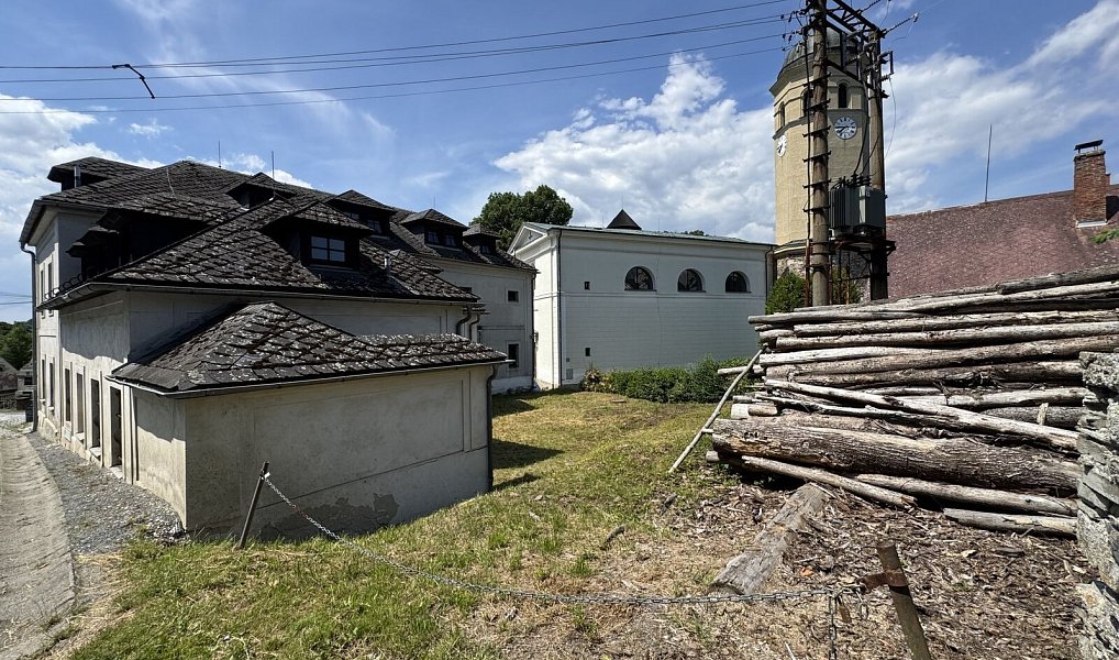 Prodej ubytovacího objektu 328 m², Jiříkov – náhled fotky 9