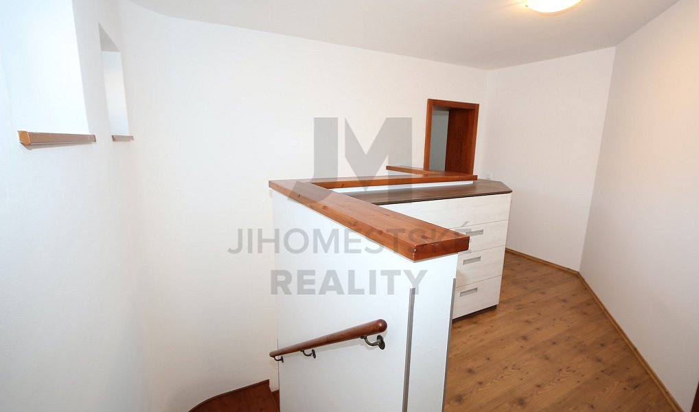 Pronájem bytu 3+1 110 m², Dolní Břežany – náhled fotky 12