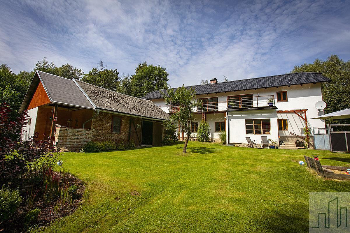 Prodej domu 170 m² s pozemkem 1 969 m²