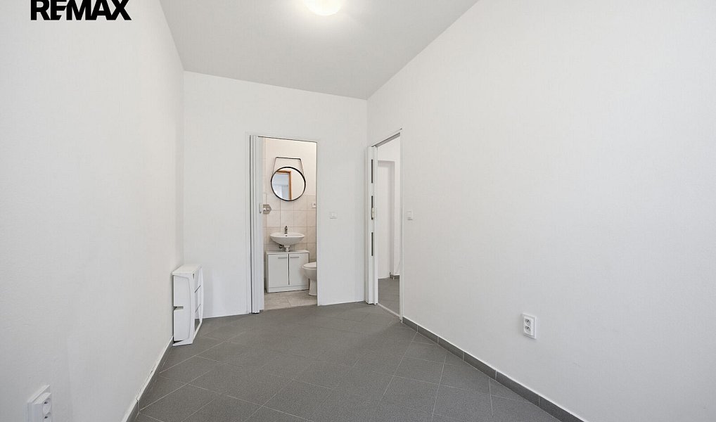 Prodej domu 395 m² s pozemkem 642 m², Kostelec nad Labem – náhled fotky 11