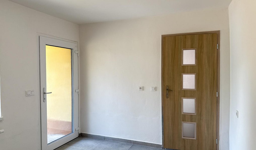 Prodej domu 182 m² s pozemkem 284 m², Seloutky – náhled fotky 9