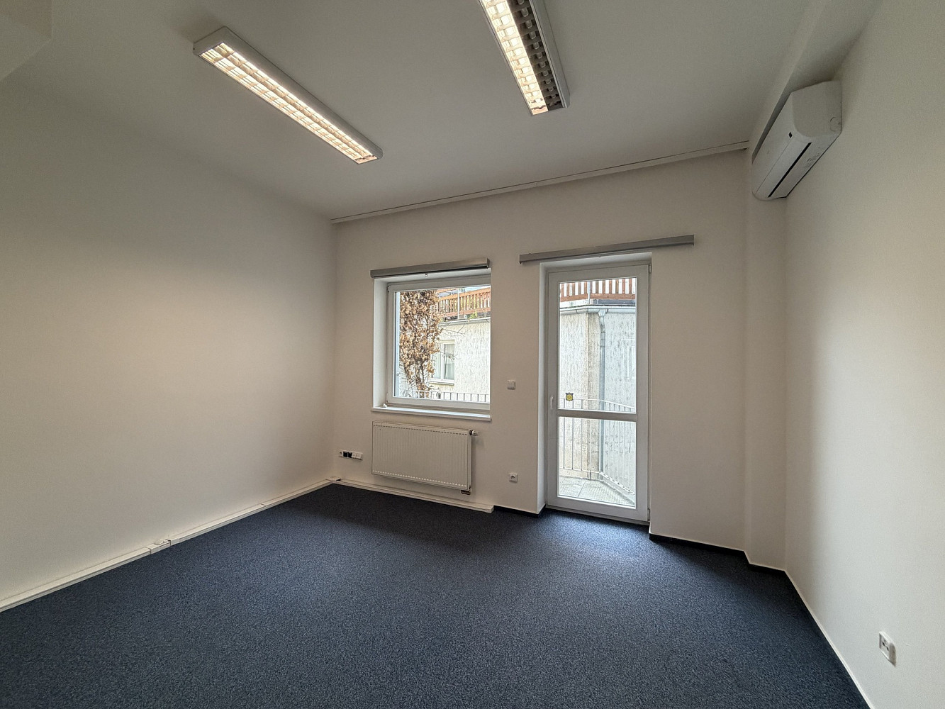 Pronájem kanceláře 209 m²