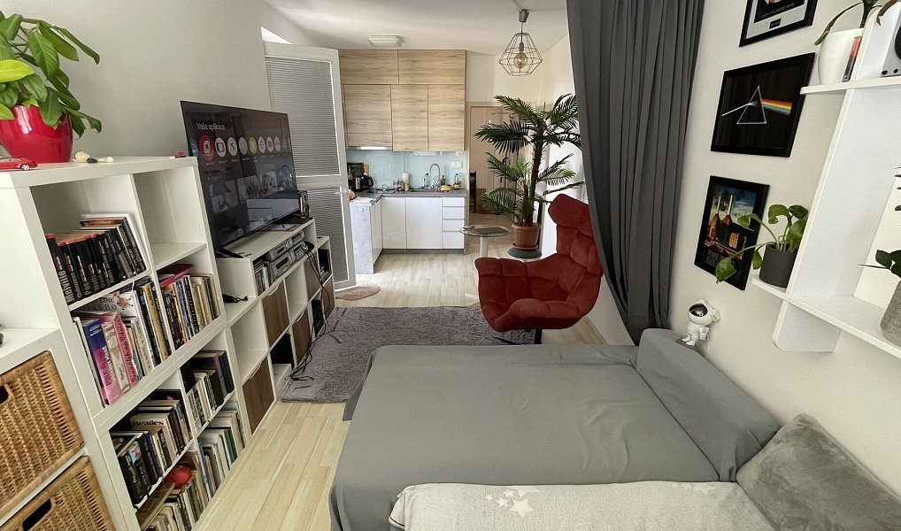 Prodej bytu 1+kk 37 m², Praha – náhled fotky 8