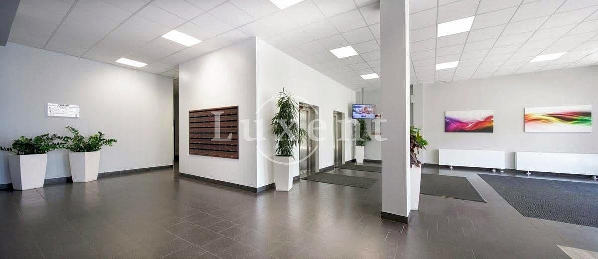 Pronájem kanceláře 1 435 m²