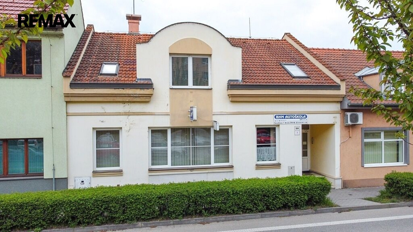 Prodej kanceláře 320 m²