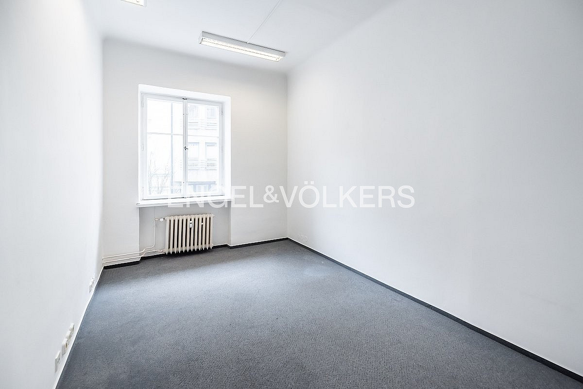Pronájem kanceláře 41 m² – fotografie 4