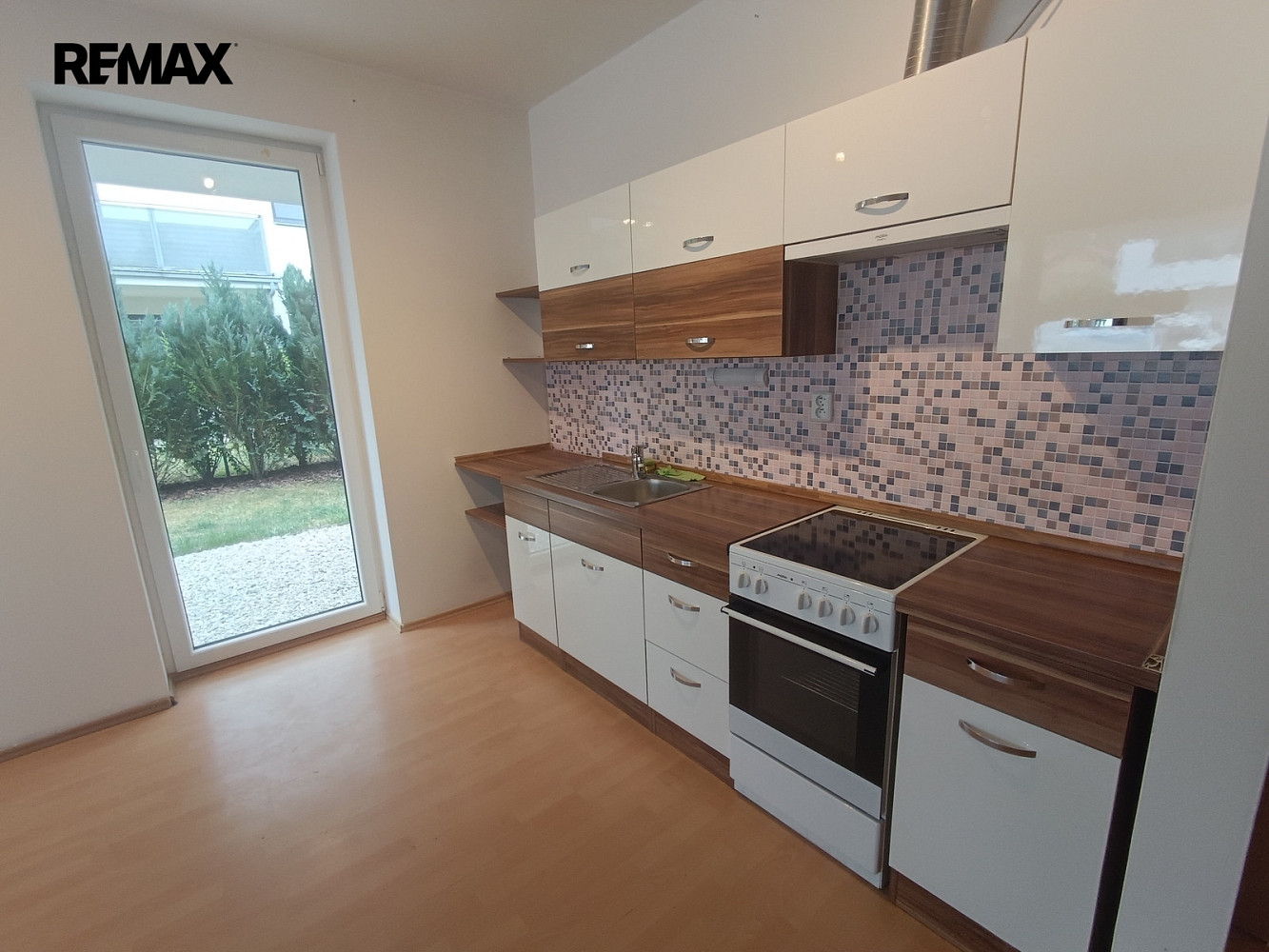 Pronájem bytu 1+kk 39 m²