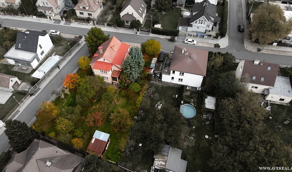 Prodej domu 266 m² s pozemkem 1 097 m², Praha – náhled fotky 3