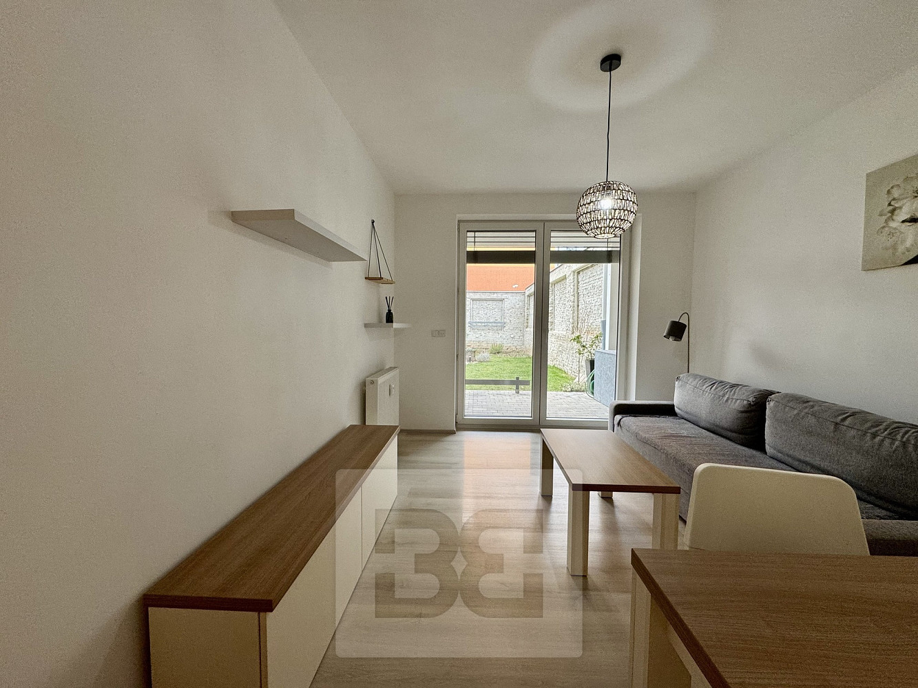 Pronájem bytu 1+kk 40 m² – pohled 3