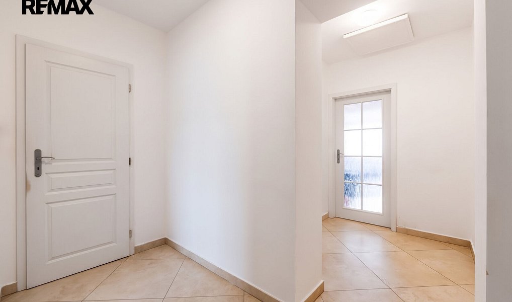 Pronájem bytu 2+kk 68 m², Praha – náhled fotky 10
