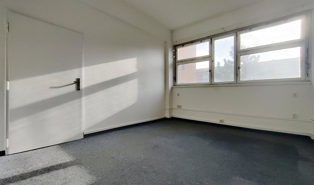 Pronájem kanceláře 17 m², Praha – náhled fotky 3