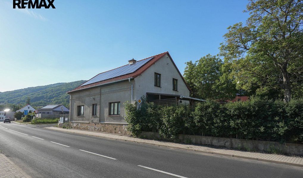 Prodej domu 252 m² s pozemkem 863 m², Krupka – náhled fotky 3