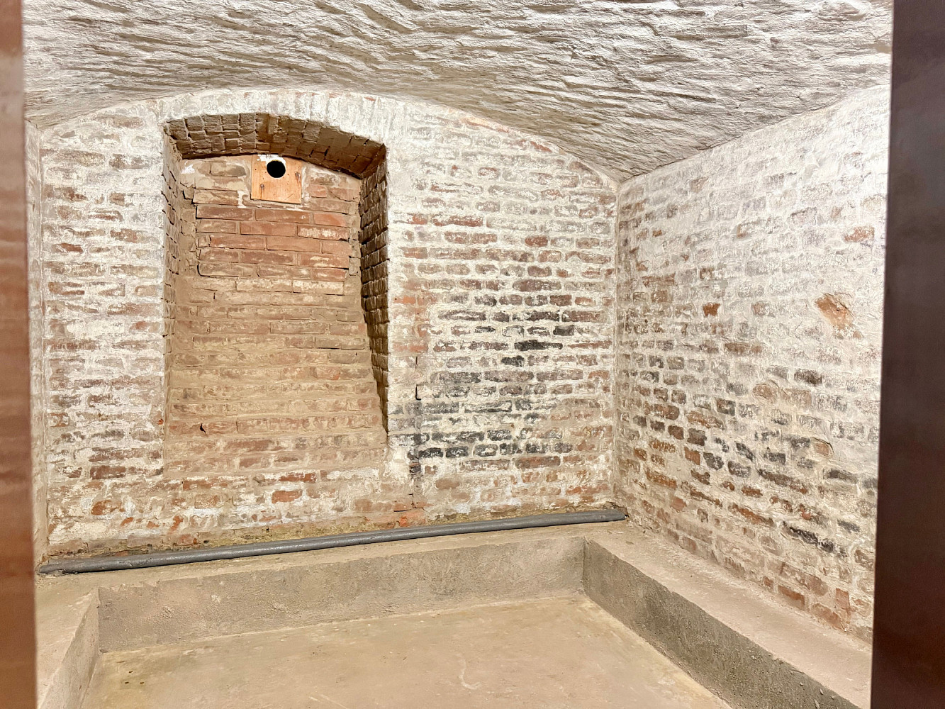 Pronájem obchodních prostor 145 m² – fotografie 4