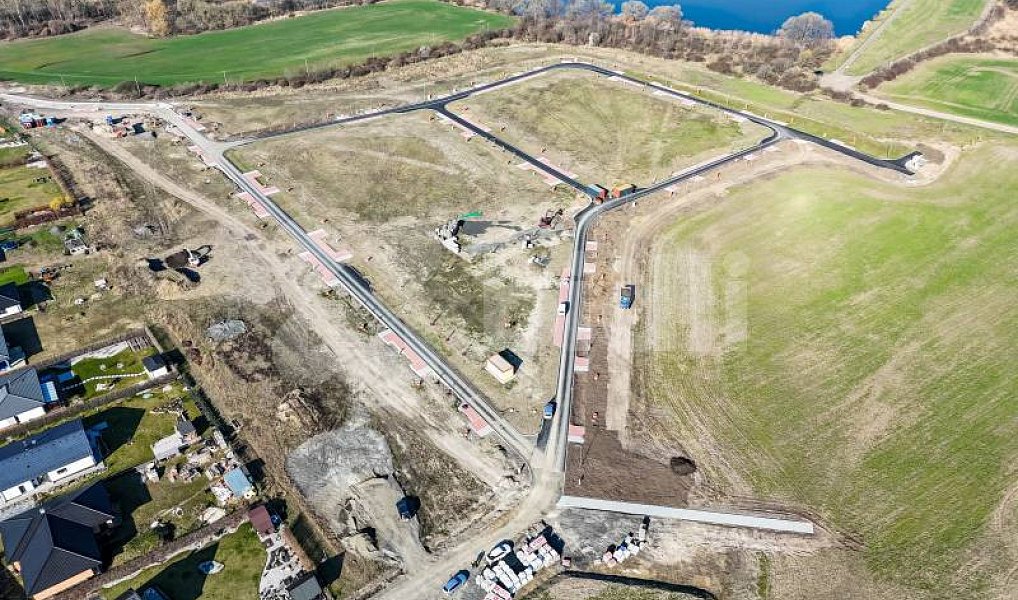 Prodej stavebního pozemku 869 m², Vrskmaň – náhled fotky 6