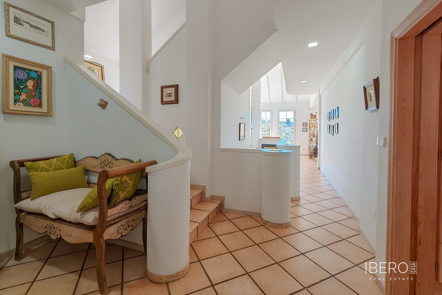 Prodej domu 1 344 m² s pozemkem 1 004 m²