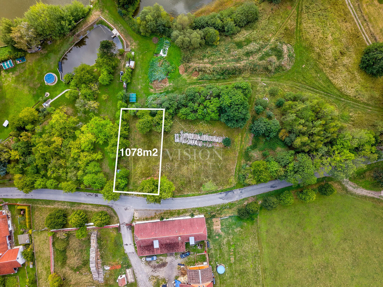 Prodej stavebního pozemku 1 077 m²