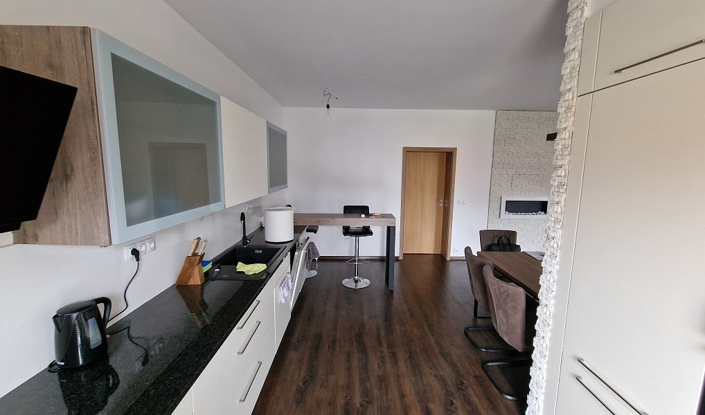 Prodej bytu 3+kk 85 m², Cheb – náhled fotky 8