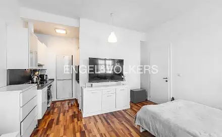 Pronájem bytu 1+kk 32 m², Na žertvách, Praha 8 - Libeň